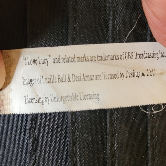 "I Love Lucy" Trifold Wallet - Picture 12 of 12